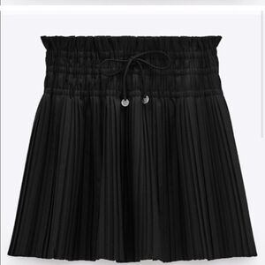 Zara Pleated Skirt With Undershorts Size S
